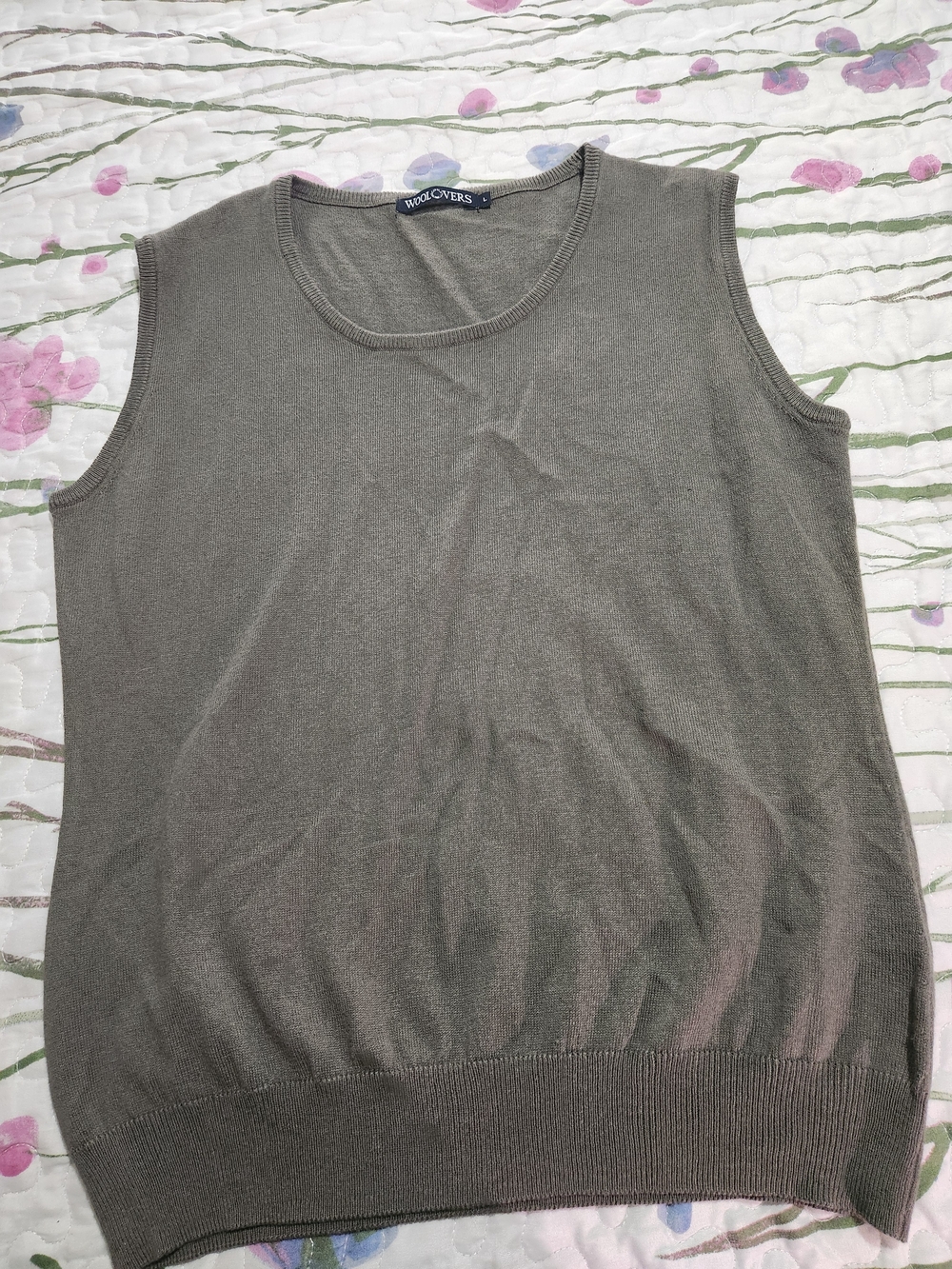 Woolovers Crewneck Sleeveless Sweater Vest — Olive Gray